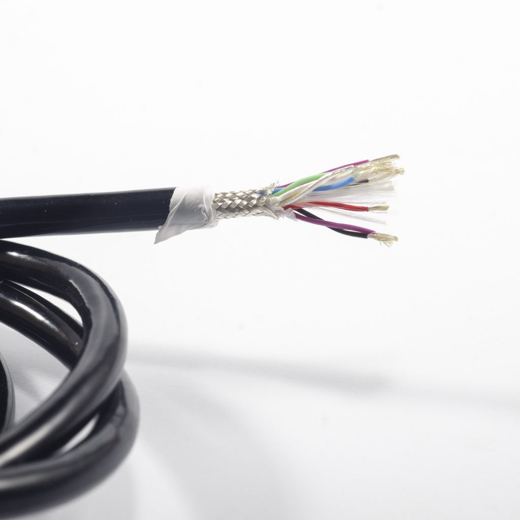 11 wire silicone rubber wire with 8 wire 28AWG and 3 wire 24AWG barided shield and diameter 5.5mm