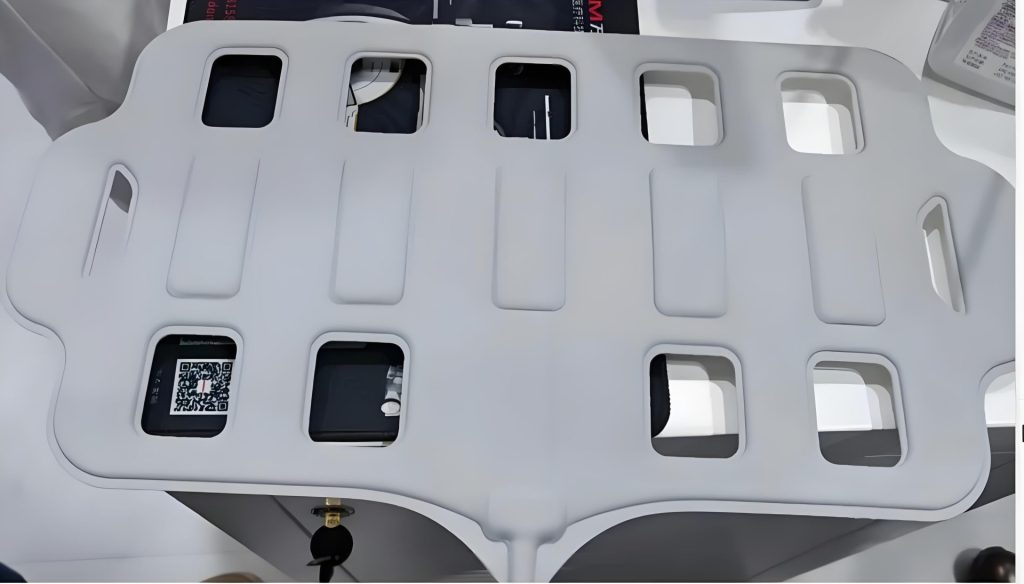 Foamed MRI coil housing with 9 slot and 5 PCB setup configuration